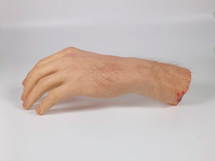 Lance - Linke Hand BACKGROUND